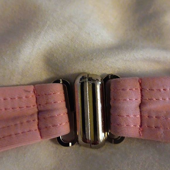 Criss-Cross Pink Bikini top - Picture 4 of 8